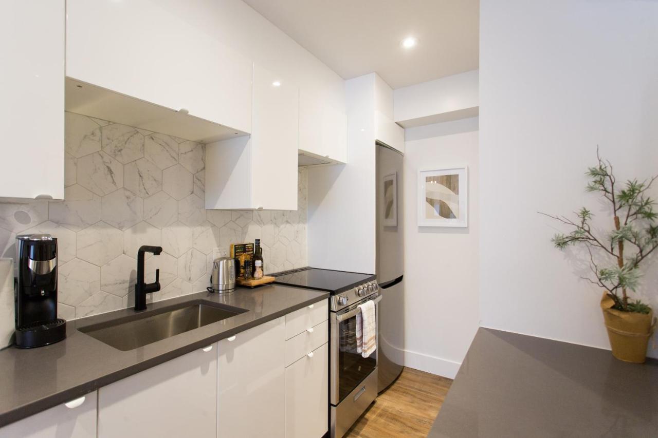 Romantic Studio In The Heart Of Little Italy By Den Stays Montreal Ngoại thất bức ảnh