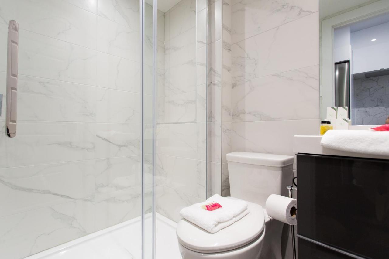 Romantic Studio In The Heart Of Little Italy By Den Stays Montreal Ngoại thất bức ảnh