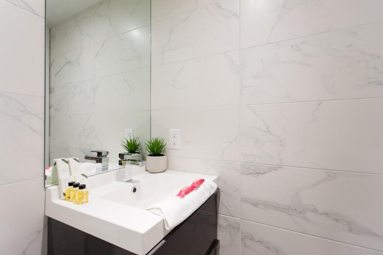 Romantic Studio In The Heart Of Little Italy By Den Stays Montreal Ngoại thất bức ảnh